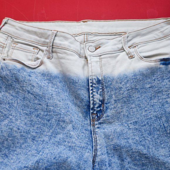 Old Navy acid washed stretchy denim jeans women's size 14 - Picture 2 of 7